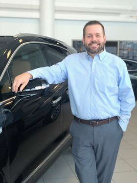 Staff member Pat Belmer from ID_8635066b458a