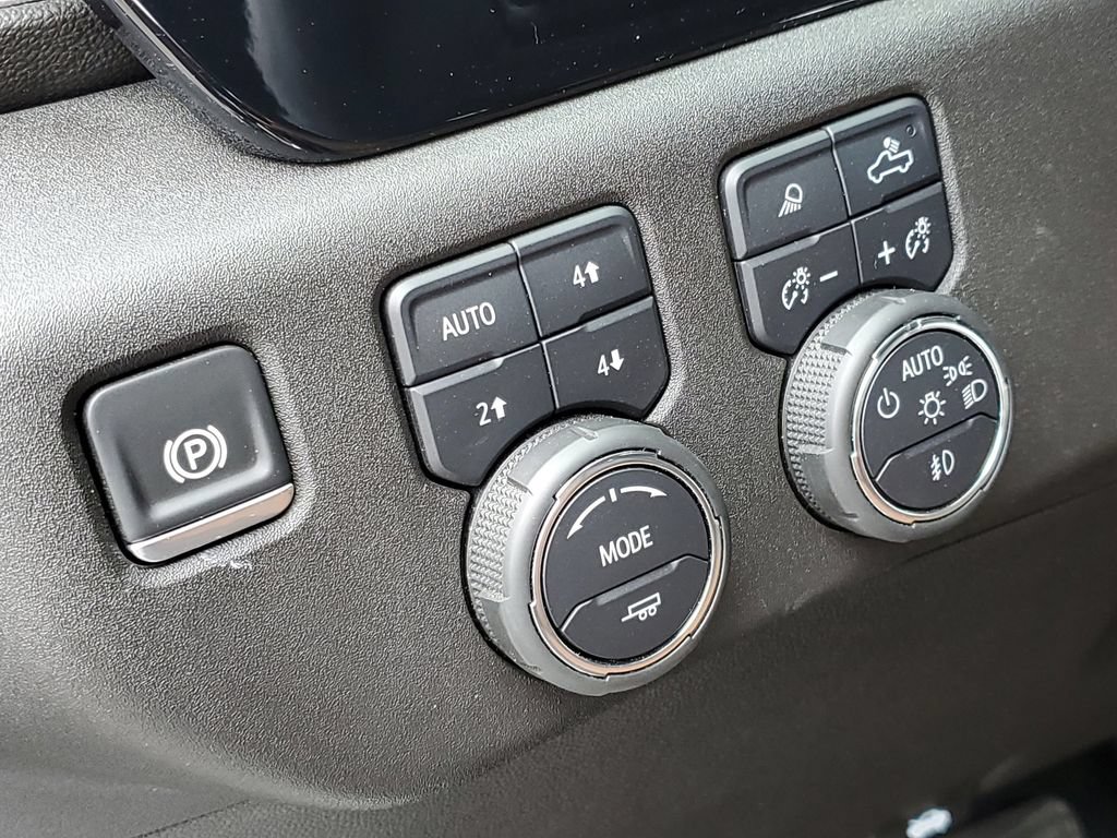 2025 Chevrolet Silverado 1500 High Country - Photo 11