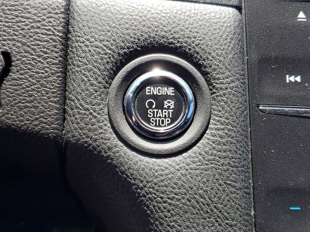 2016 Ford Taurus SEL - Photo 15