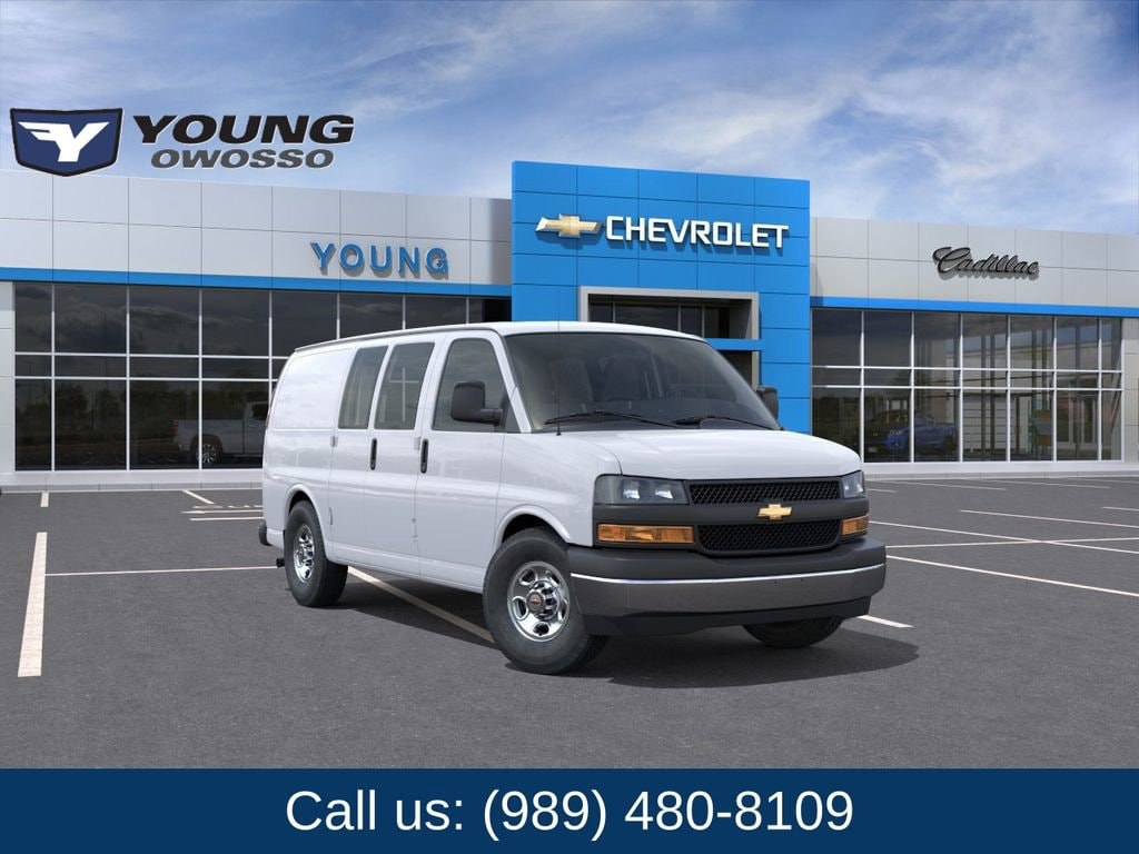 2026 Chevrolet Express 2500 Work Van HD's photo
