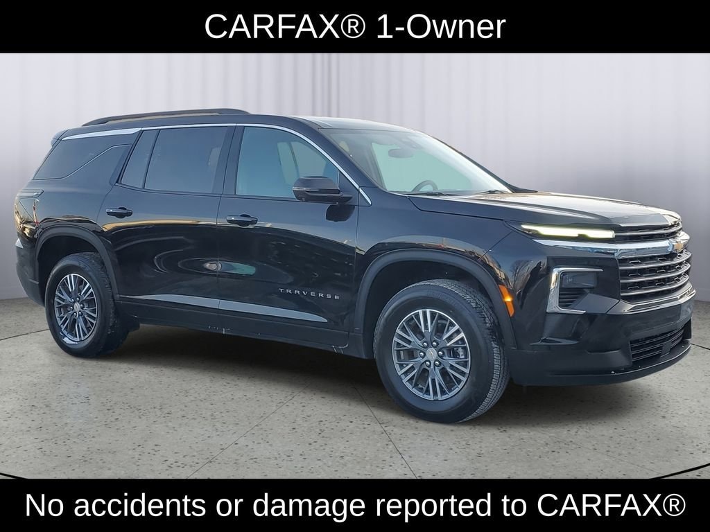 Used 2025 Chevrolet Traverse LT SUV
