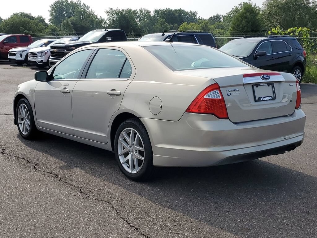 Used 2010 Ford Fusion SEL Sedan