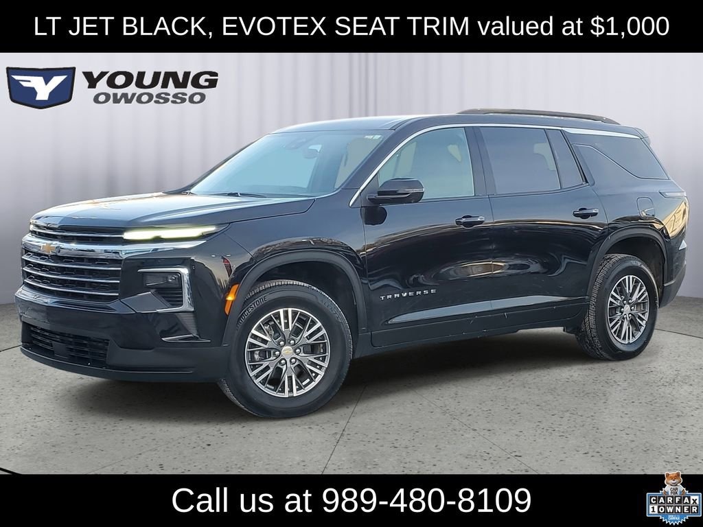 Used 2025 Chevrolet Traverse LT SUV
