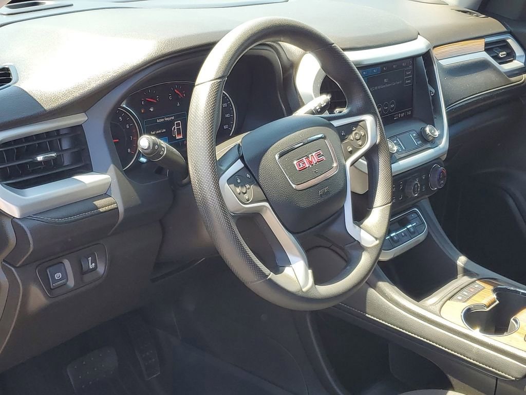 2023 GMC Acadia SLE - Photo 9