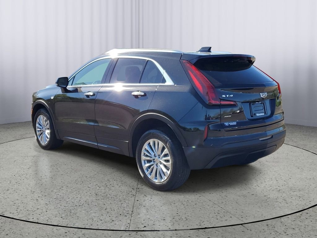 Used 2024 CADILLAC XT4 Luxury SUV