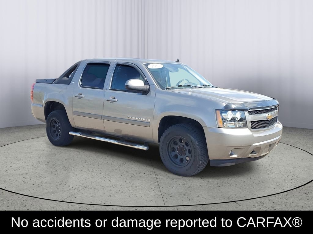 Used 2007 Chevrolet Avalanche LT w/1LT Truck