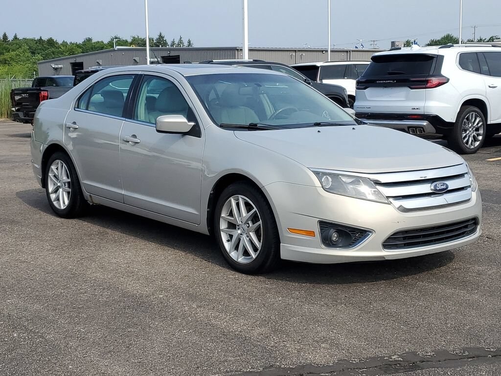 Used 2010 Ford Fusion SEL Sedan