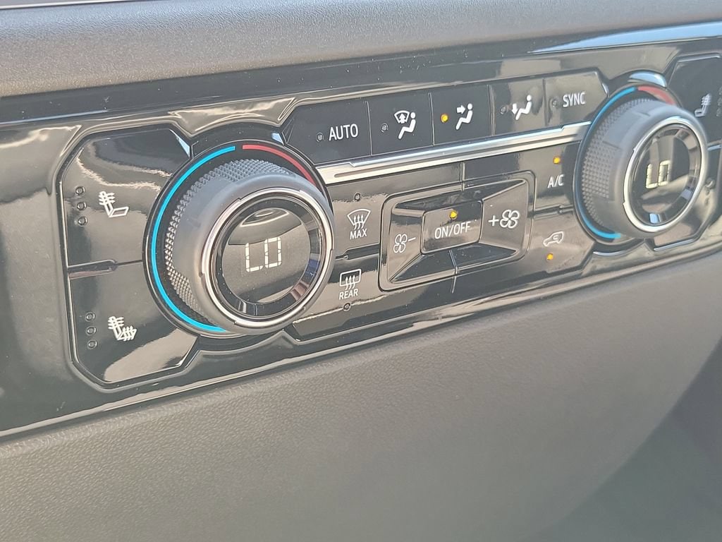 2024 Chevrolet Silverado 1500 LT - Photo 21