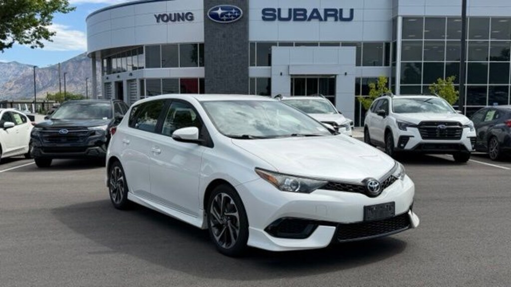 Used 2018 Toyota Corolla iM Base Hatchback