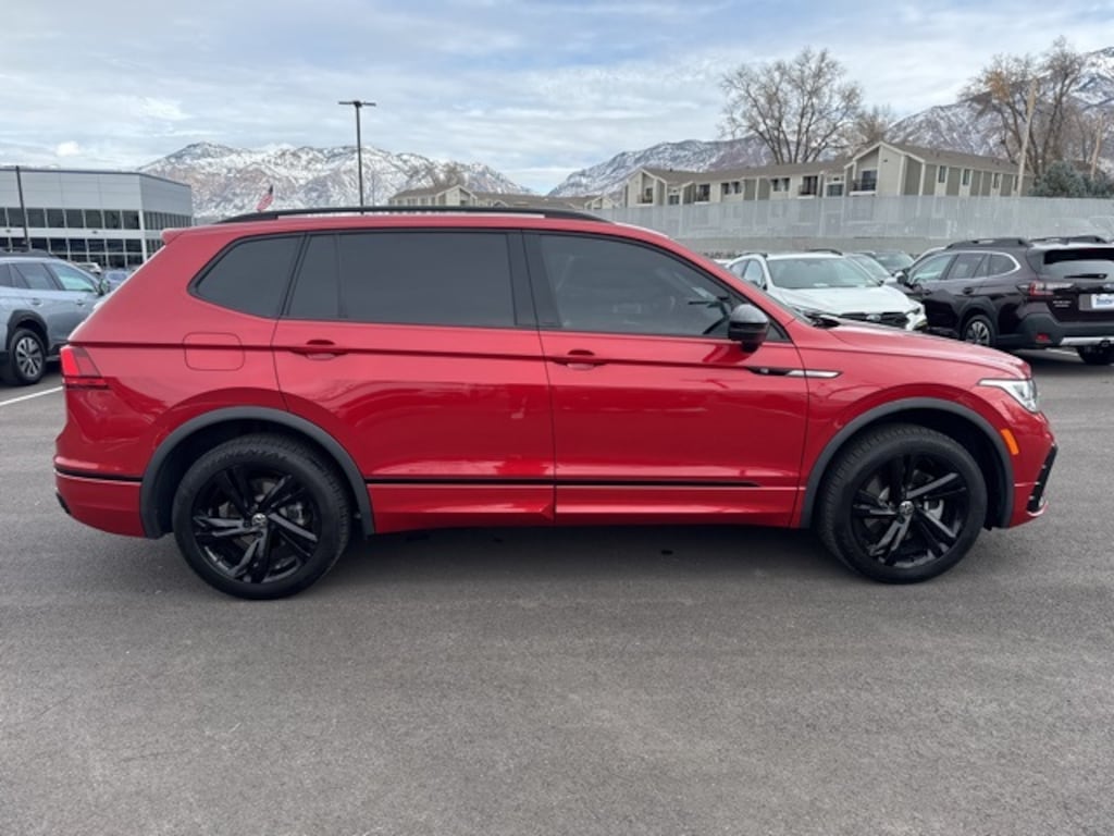 Used 2024 Volkswagen Tiguan 2.0T SE R-Line Black SUV