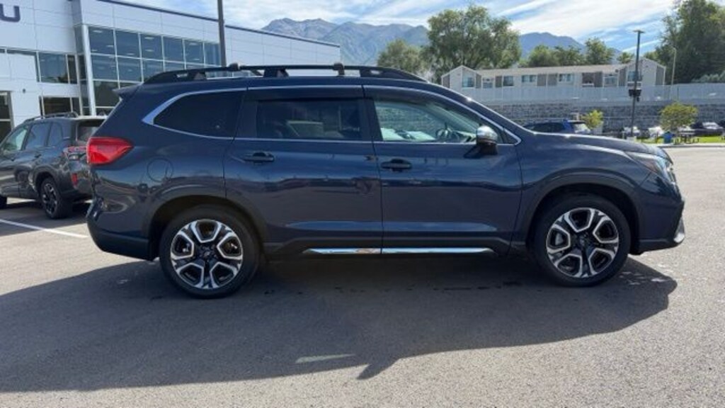 Used 2023 Subaru Ascent Limited 7-Passenger SUV
