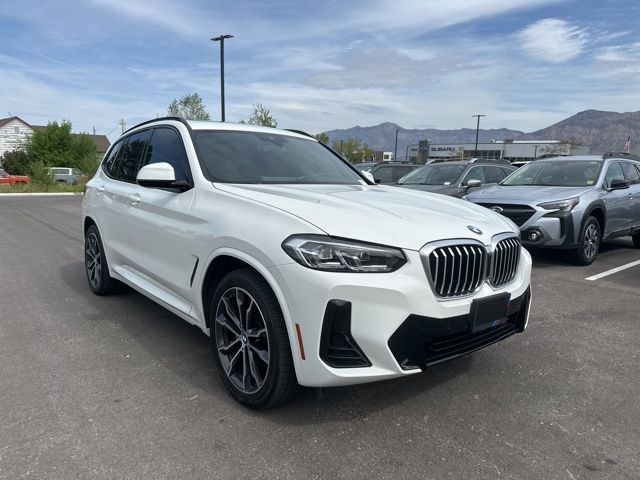 2022 BMW X3 xDrive30i's photo