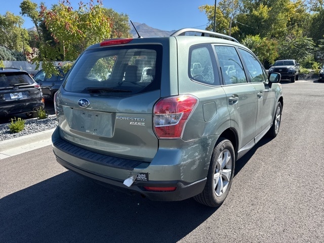 2015 Subaru Forester 2.5i photo 3