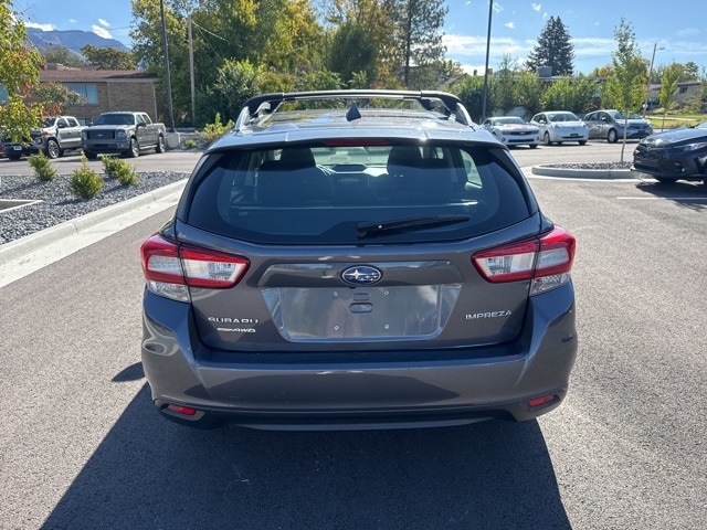 2018 Subaru Impreza 2.0i Premium photo 4