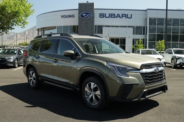 2025 Subaru Ascent Premium's photo