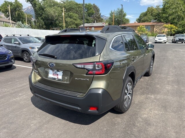 2025 Subaru Outback Premium photo 3