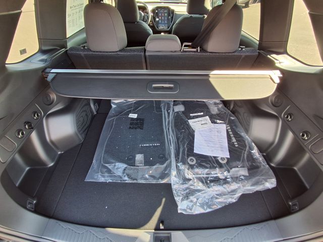 2025 Subaru Forester Premium - Photo 12