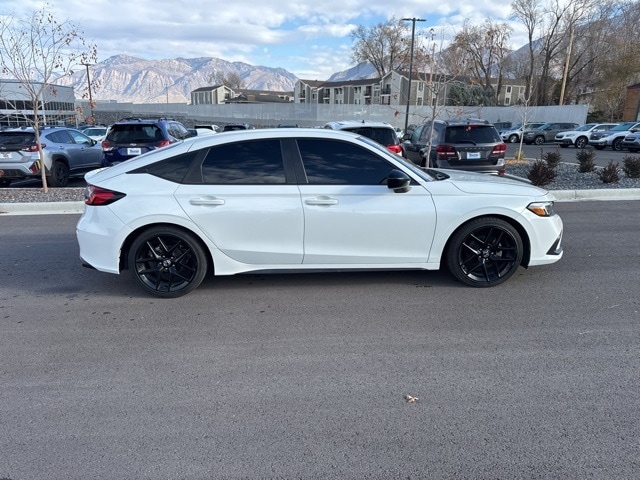 2022 Honda Civic Sport Hatchback photo 2