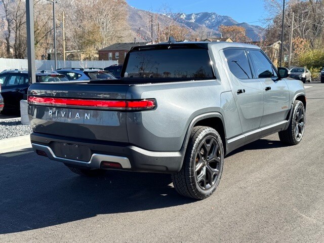 2022 Rivian R1T Adventure photo 3