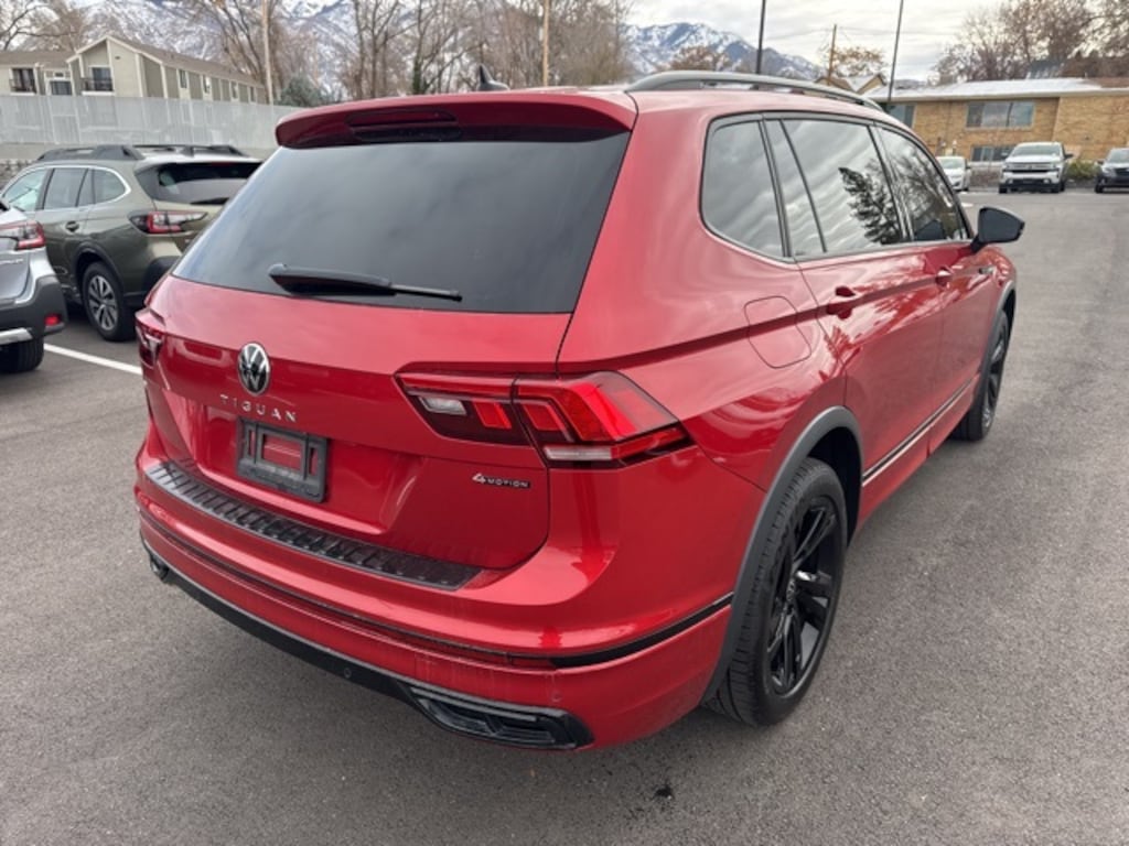 Used 2024 Volkswagen Tiguan 2.0T SE R-Line Black SUV