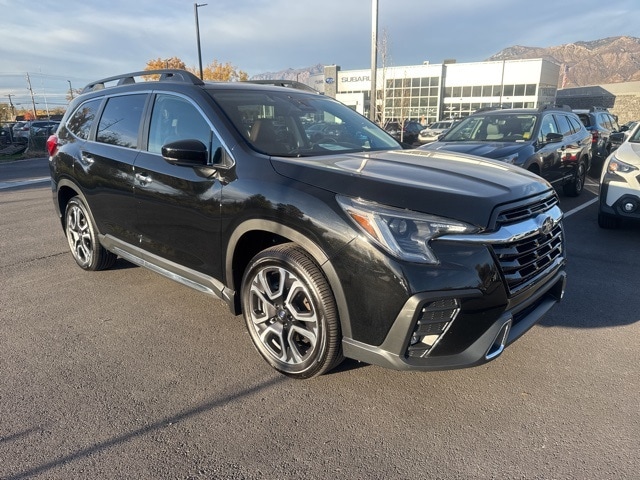 2025 Subaru Ascent Touring's photo