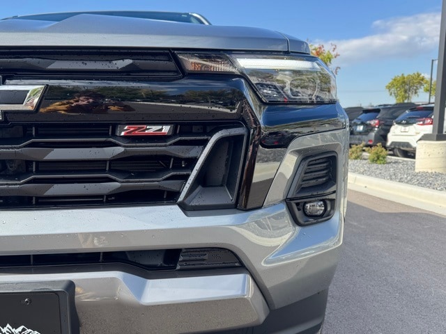 2024 Chevrolet Colorado Z71 photo 11