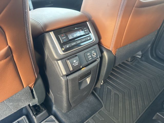 2025 Subaru Ascent Touring - Photo 19