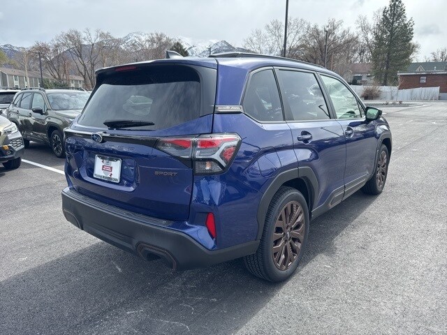 2025 Subaru Forester Sport photo 3