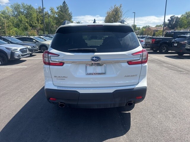 2024 Subaru Ascent Premium photo 2