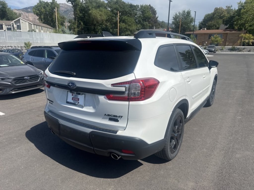 Certified 2024 Subaru Ascent Onyx Edition Limited 7-Passenger SUV