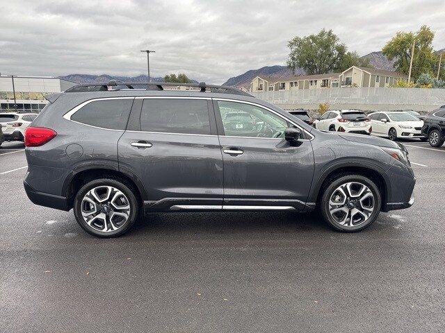 2024 Subaru Ascent Touring photo 2
