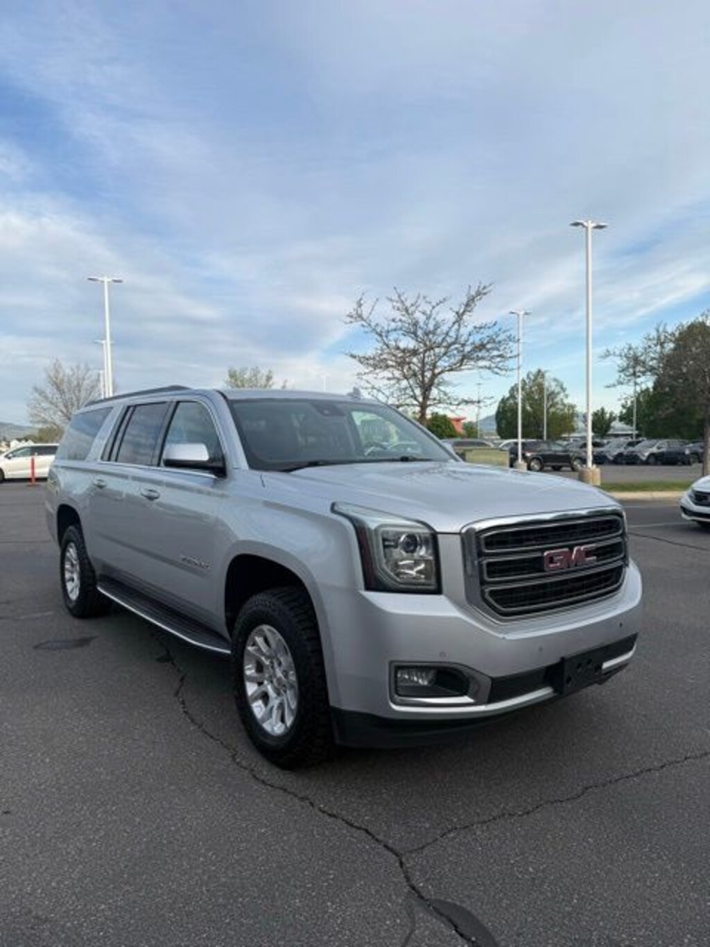 Used 2017 GMC Yukon XL SLT SUV