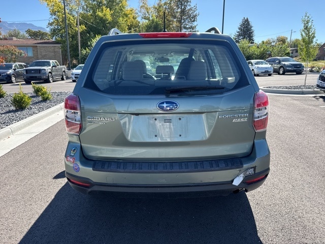 2015 Subaru Forester 2.5i photo 4