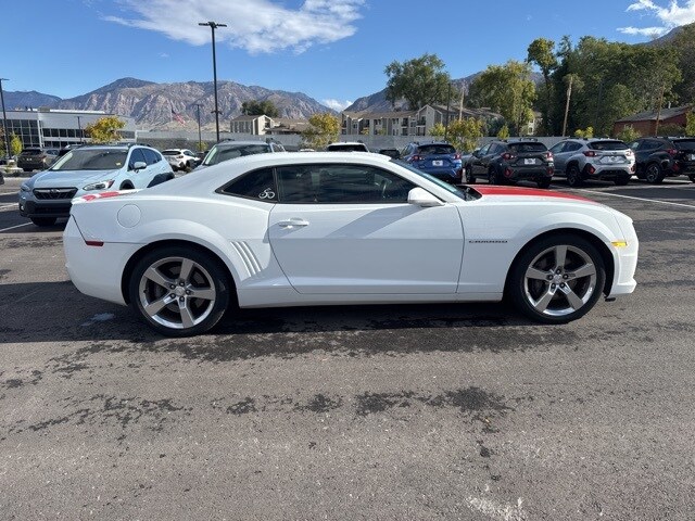 2011 Chevrolet Camaro 2SS photo 2