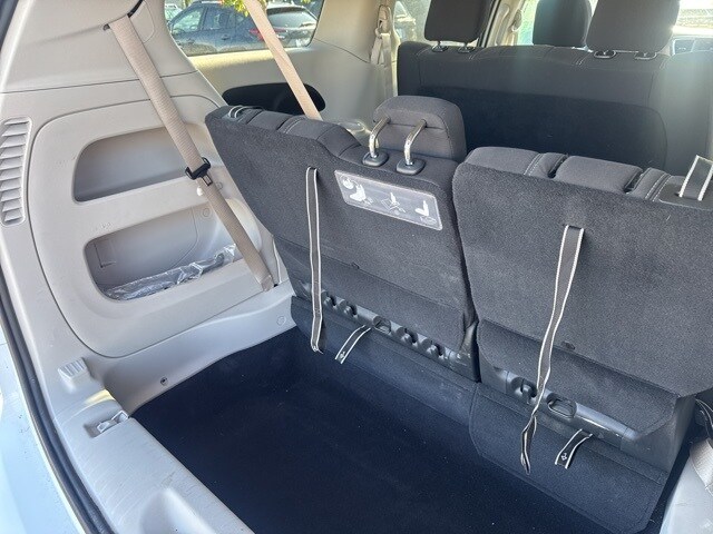 2021 Chrysler Voyager L photo 11