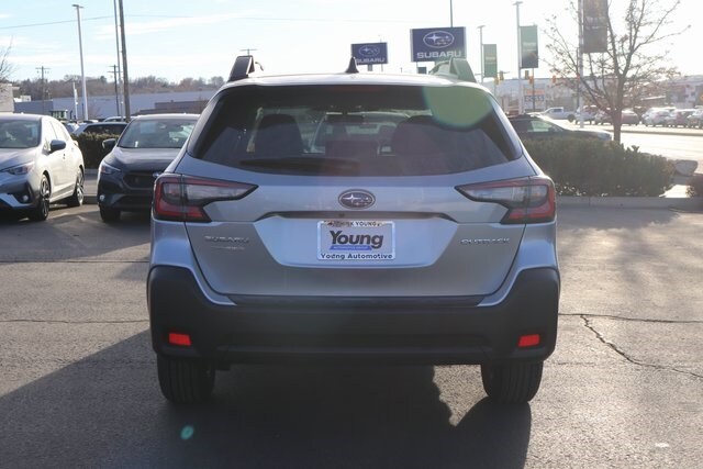 2025 Subaru Outback Premium photo 3
