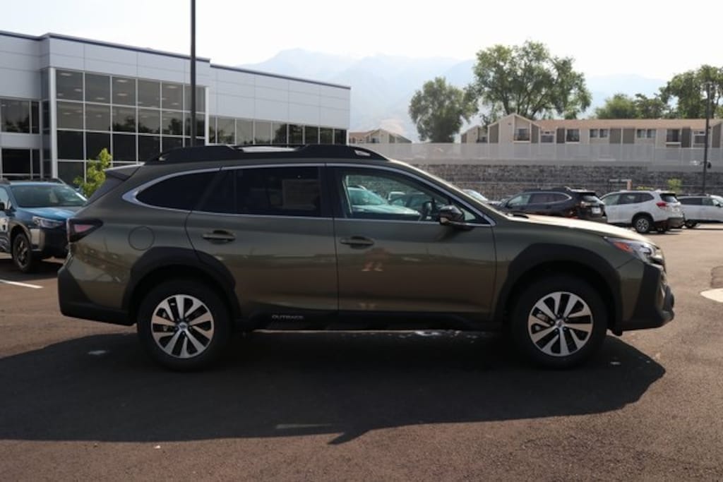 New 2025 Subaru Outback Premium SUV