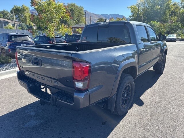 2021 Toyota Tacoma SR5 V6 photo 3