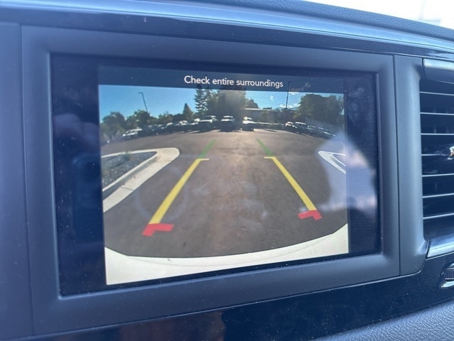 2021 Chrysler Voyager L photo 24