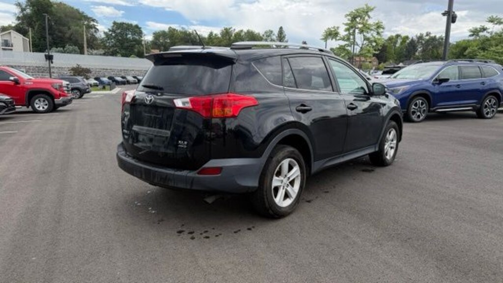 Used 2014 Toyota RAV4 4WD XLE SUV