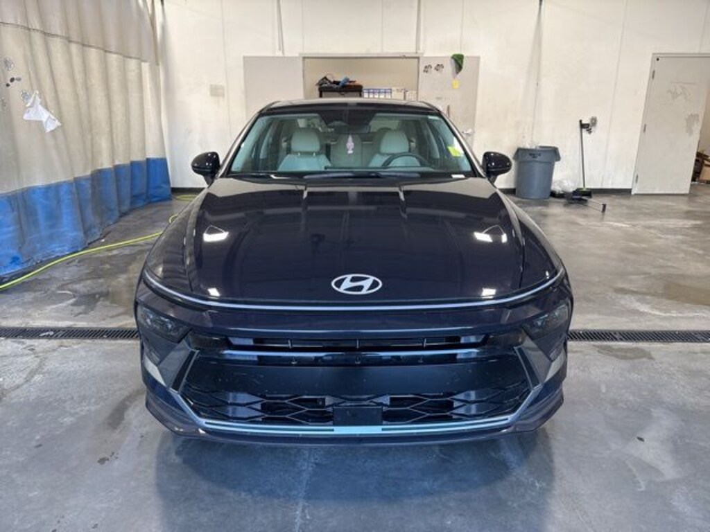 Used 2025 Hyundai Sonata SE Sedan