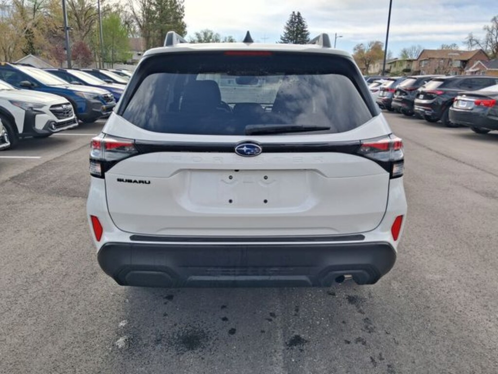 Used 2025 Subaru Forester Premium SUV