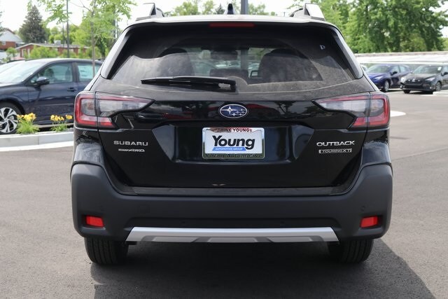 2025 Subaru Outback Touring XT photo 3