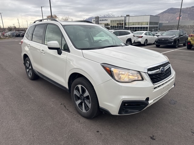 2017 Subaru Forester Premium's photo