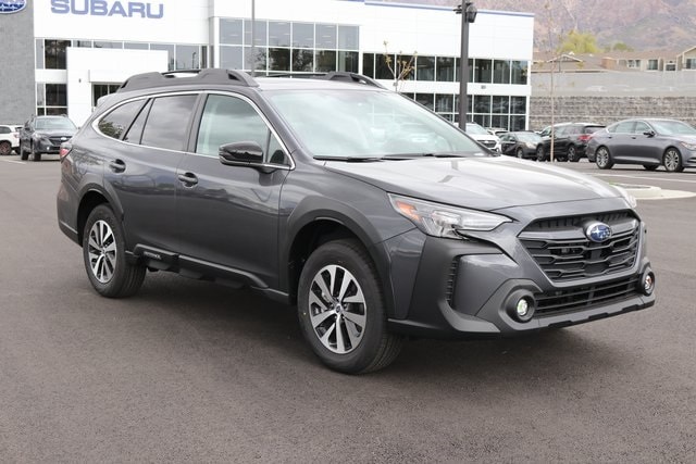 2025 Subaru Outback Premium's photo
