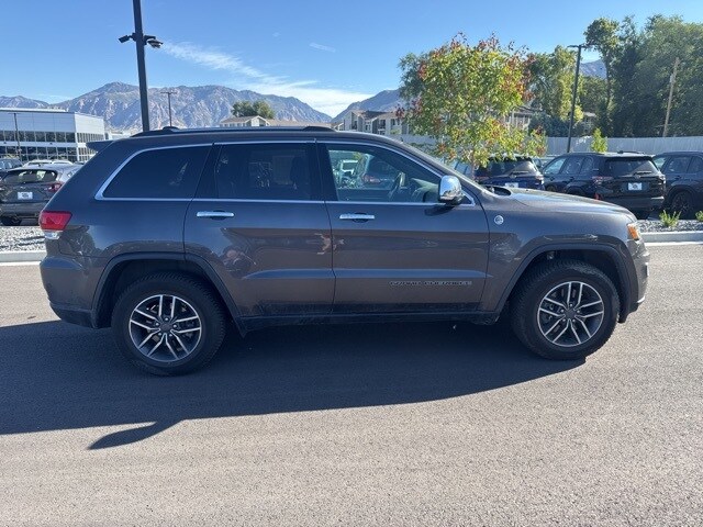 2019 Jeep Grand Cherokee Limited photo 2