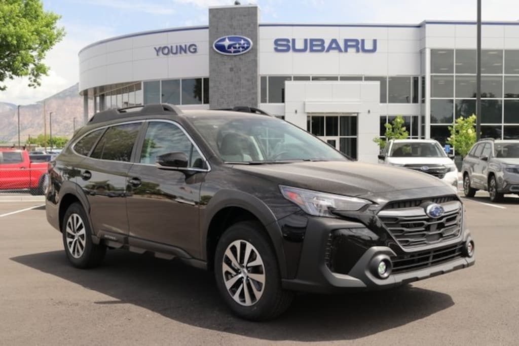 Used 2025 Subaru Outback Premium SUV