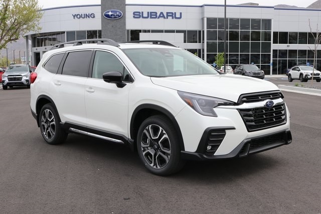 2025 Subaru Ascent Limited's photo