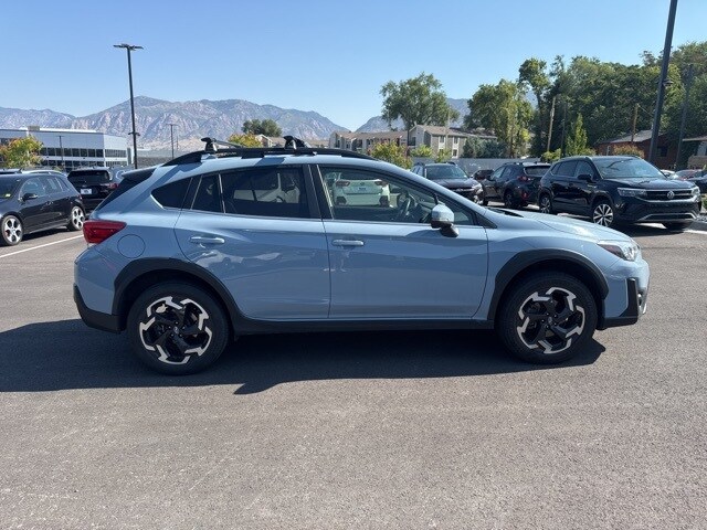 2023 Subaru Crosstrek Limited photo 2