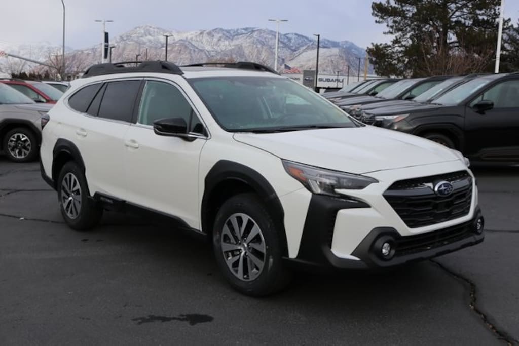 Used 2025 Subaru Outback Premium SUV
